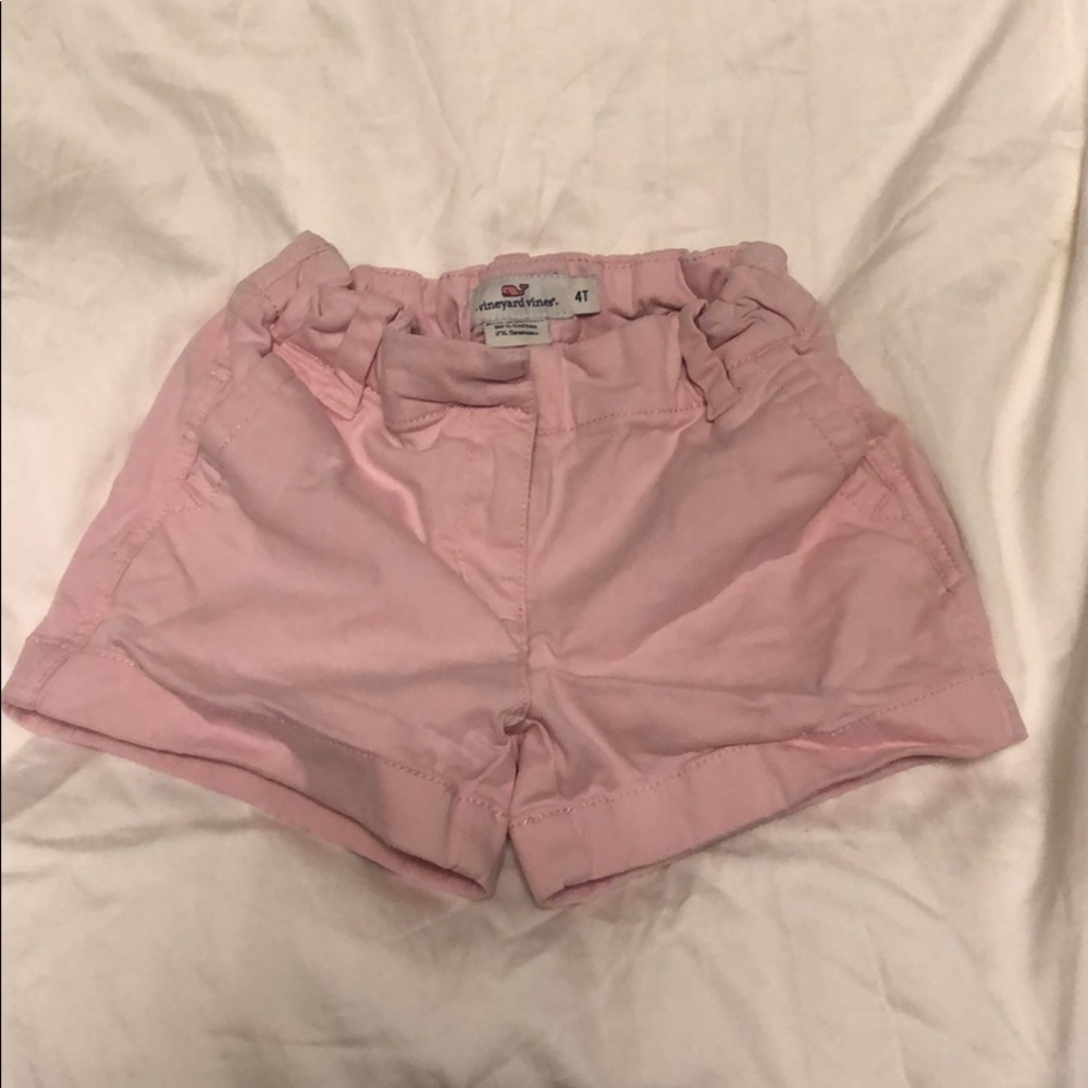 Pink 4T vineyard vines shorts
